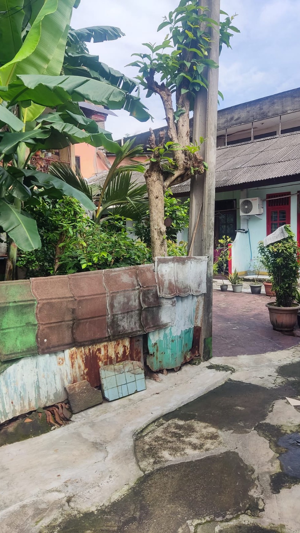 Rumah Hitung Tanah Area Cipete