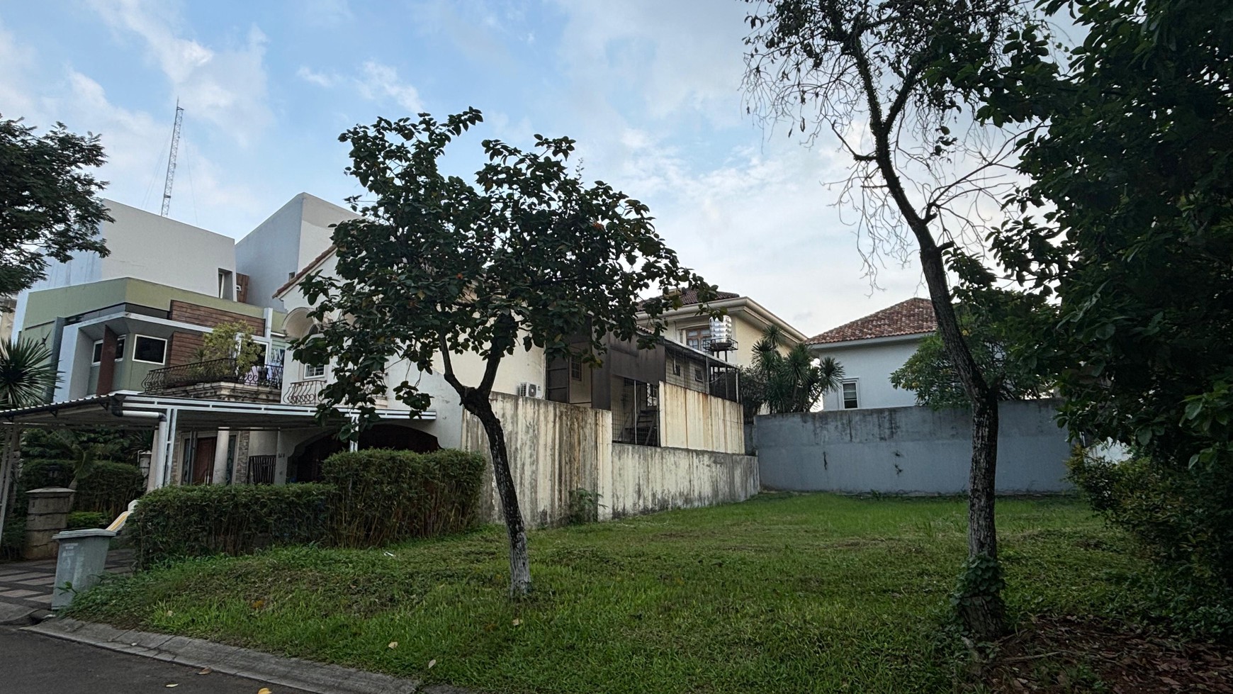 Rumah Hitung Tanah Area Cipete