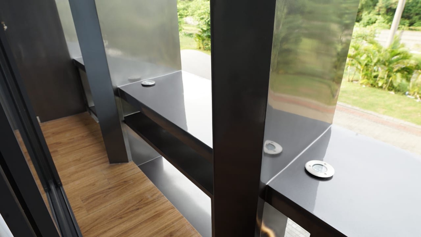 MURAH Dijual Rumah Baru Pakuwon City - San Antonio - Surabaya Timur - BONUS : SEMI Furnished Modern Baru