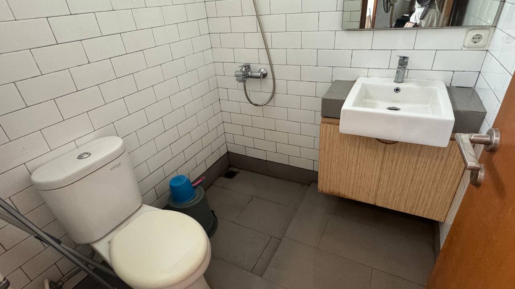 Jagakarsa dalam cluster kahfi 1 dekat pintu tol brigif depok antasari