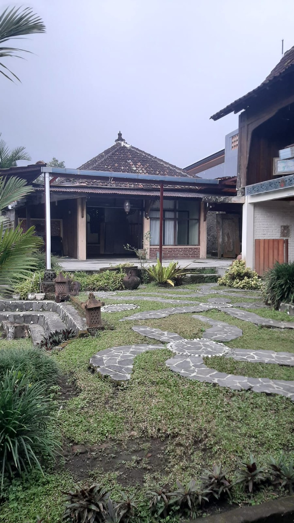 Villa Dengan Lingkungan Asri Lokasi Harjobinangun Pakem Sleman