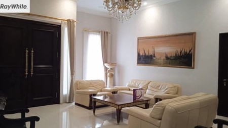 Rumah 2 lantai, lingkungan nyaman, kawasan elite,  siap huni di jalan Purwakarta, Menteng, Jakarta Pusat