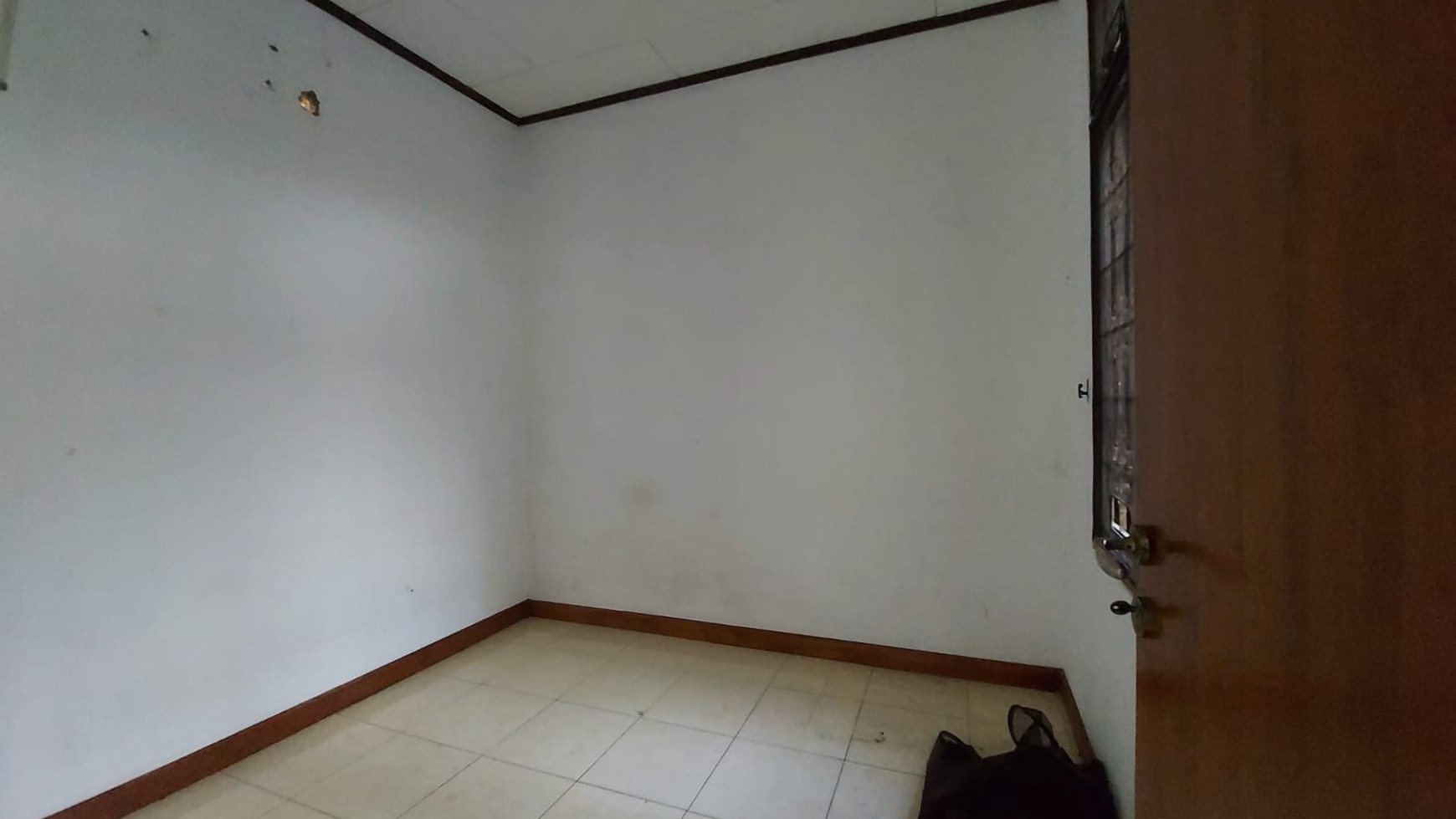 Cinere bukit cinere indah rumah disewakkan dikontrakkan