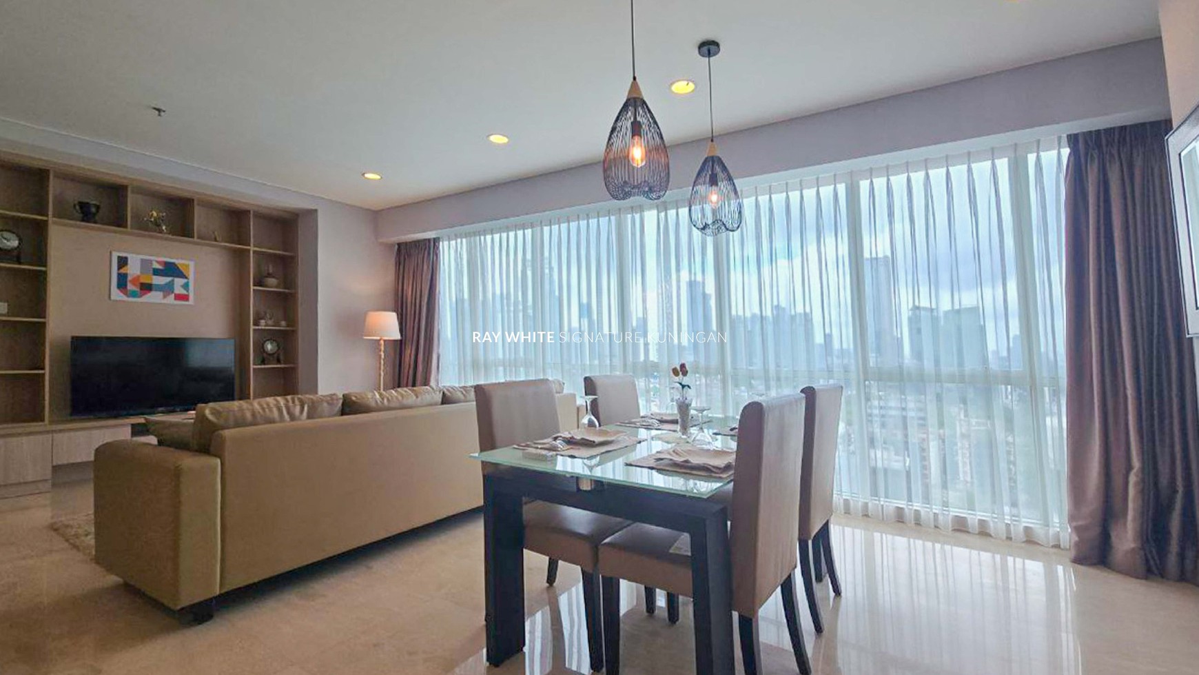 Dijual Apartemen Mewah Di Setiabudi Sky Garden 3BR Furnished 