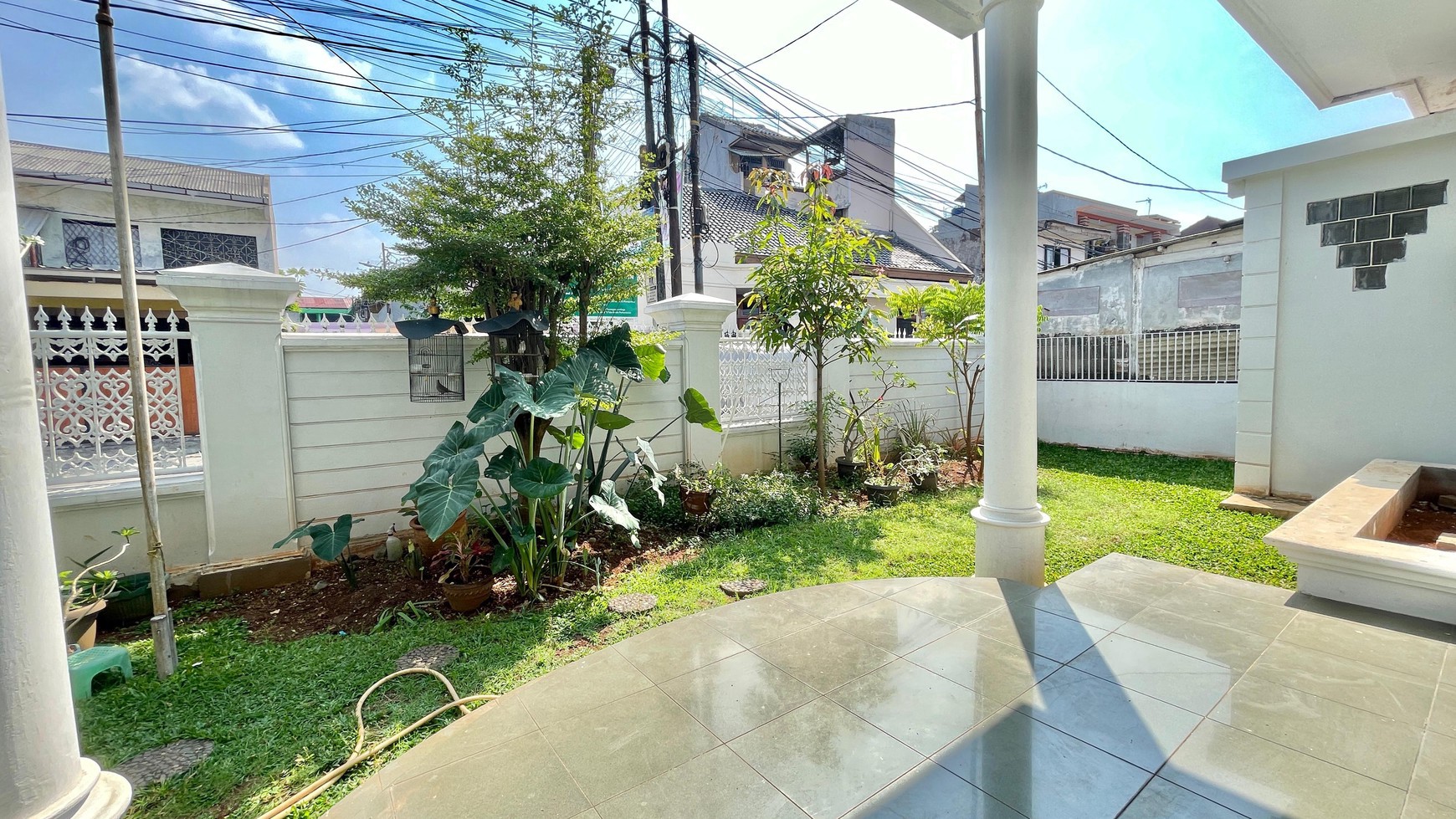 Rumah Hitung Tanah Area Cipete