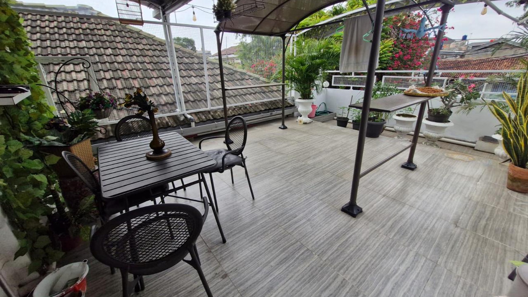 Rumah Hitung Tanah Area Cipete