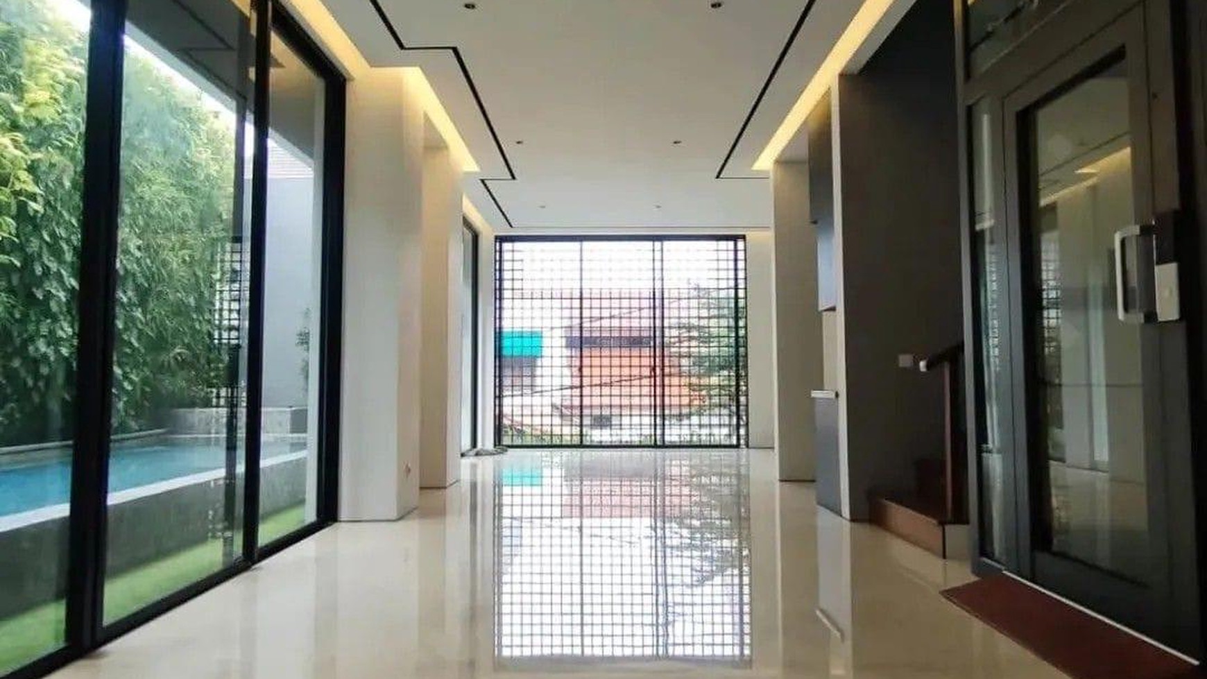 Rumah Bagus, Luxury dengan Private Swimming Pool di Pondok Indah