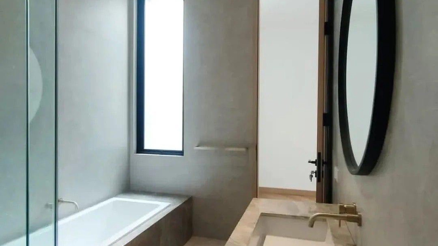 Rumah Bagus, Luxury dengan Private Swimming Pool di Pondok Indah