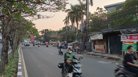  Di jual Rumah Lama Hitung Tanah  Jl Karang Tengah Raya   Lebak Bulus Cilandak Jakarta Selatan 