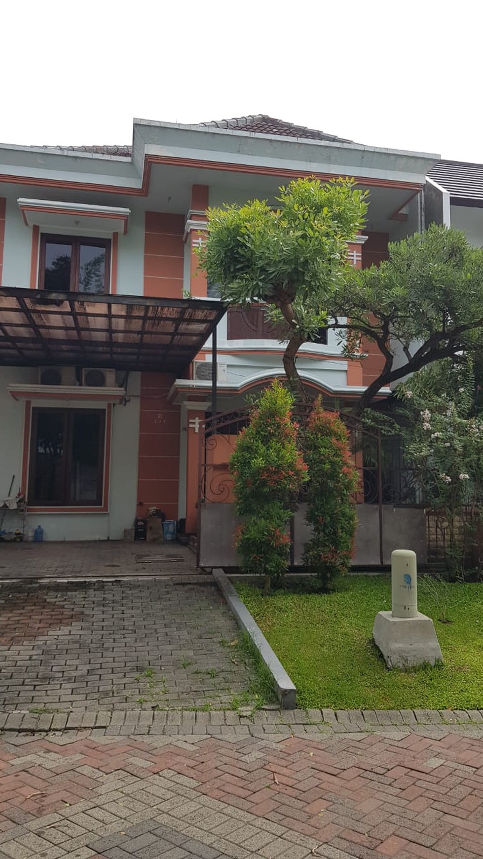 172.  Dijual  Rumah  di  GRAHA  FAMILY  blok  R  -  Kualitas Bangunan  Prima 