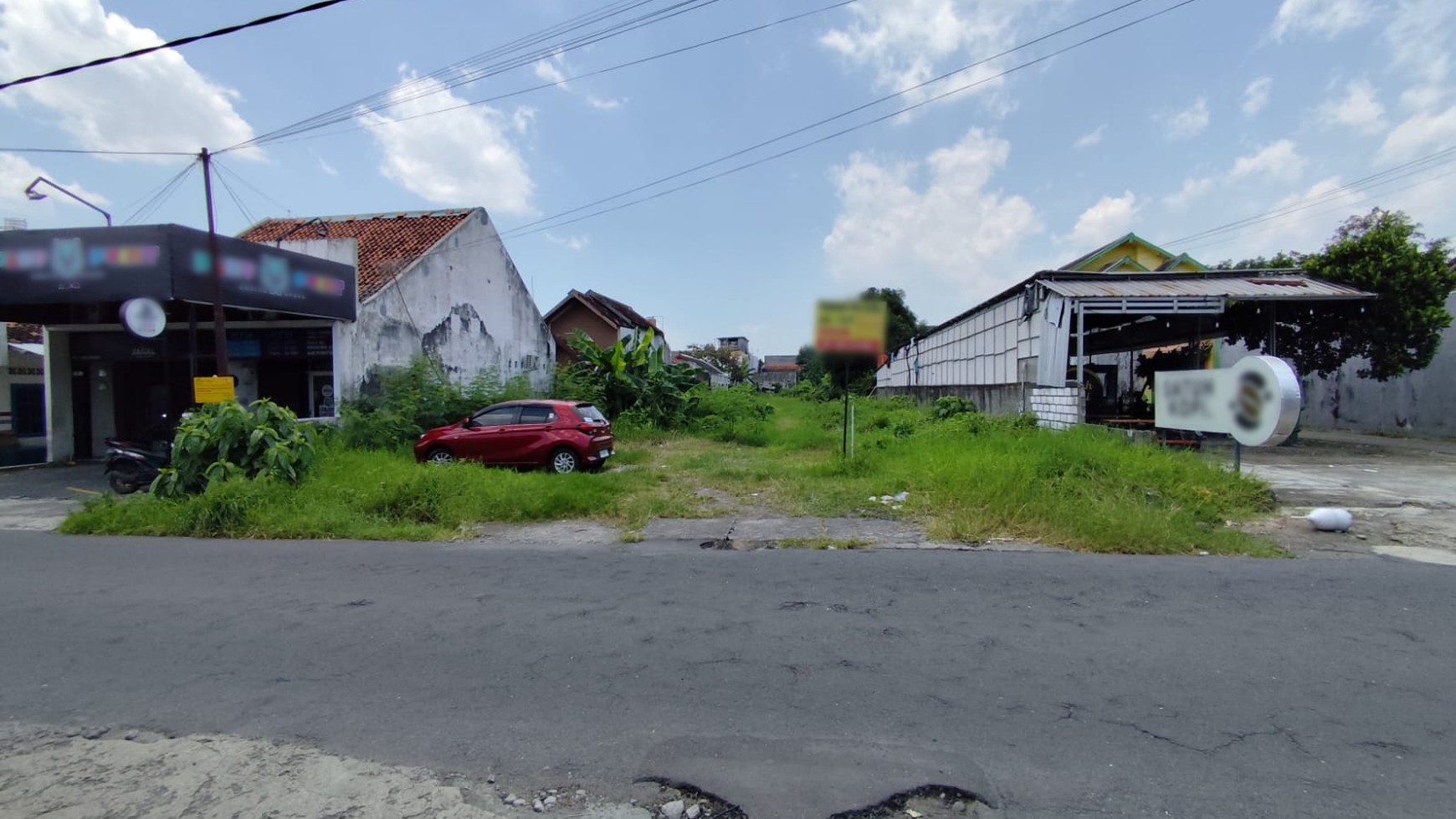 Tanah 1762 Meter Persegi Lokasi Dekat Mall Pakuwon