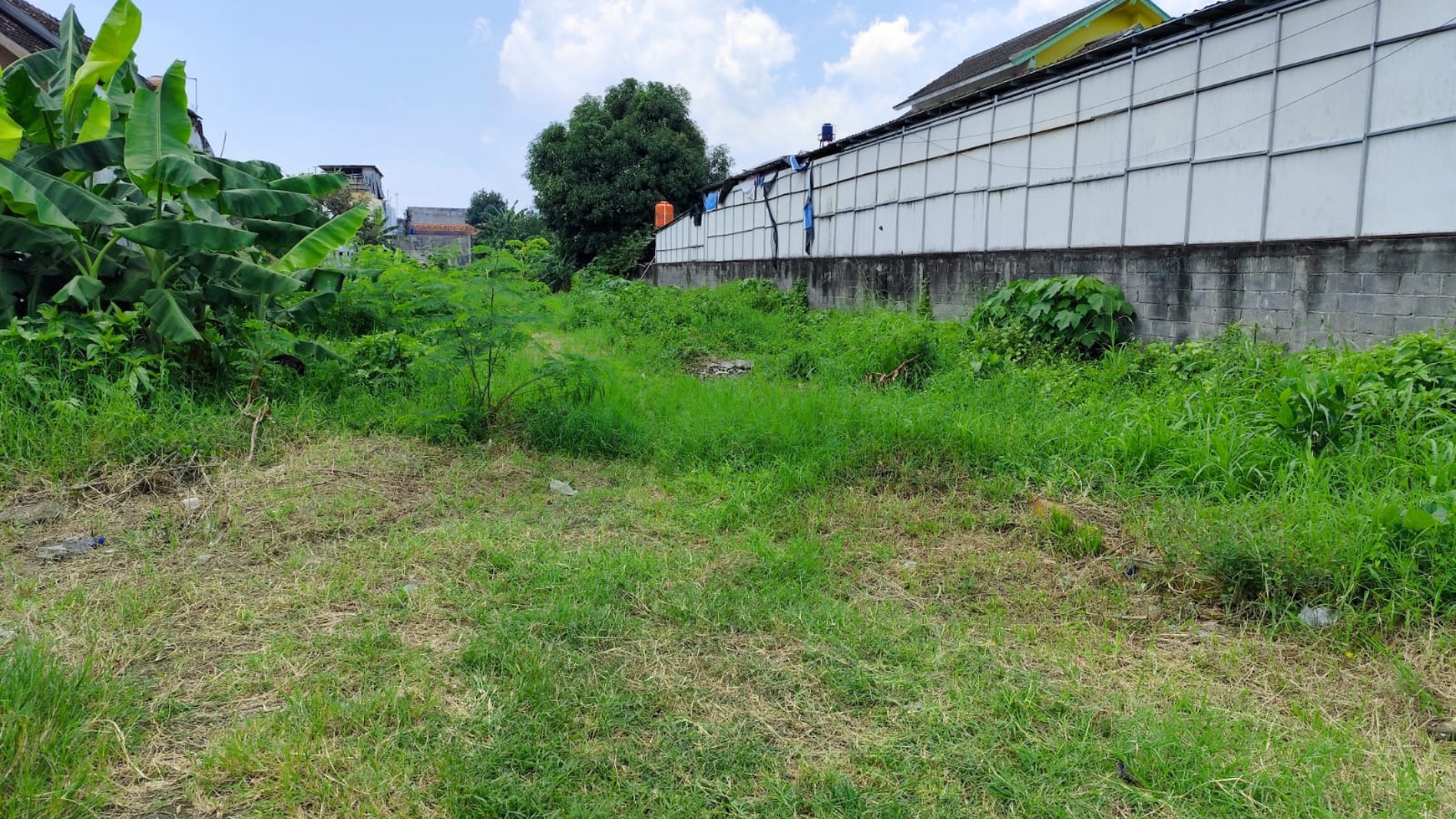 Tanah 1762 Meter Persegi Lokasi Dekat Mall Pakuwon