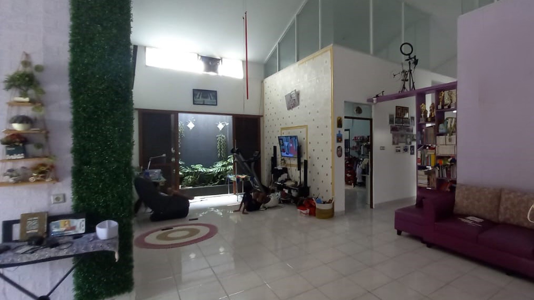 Rumah Bagus siap huni dengan lingkungan asri di Ciputat