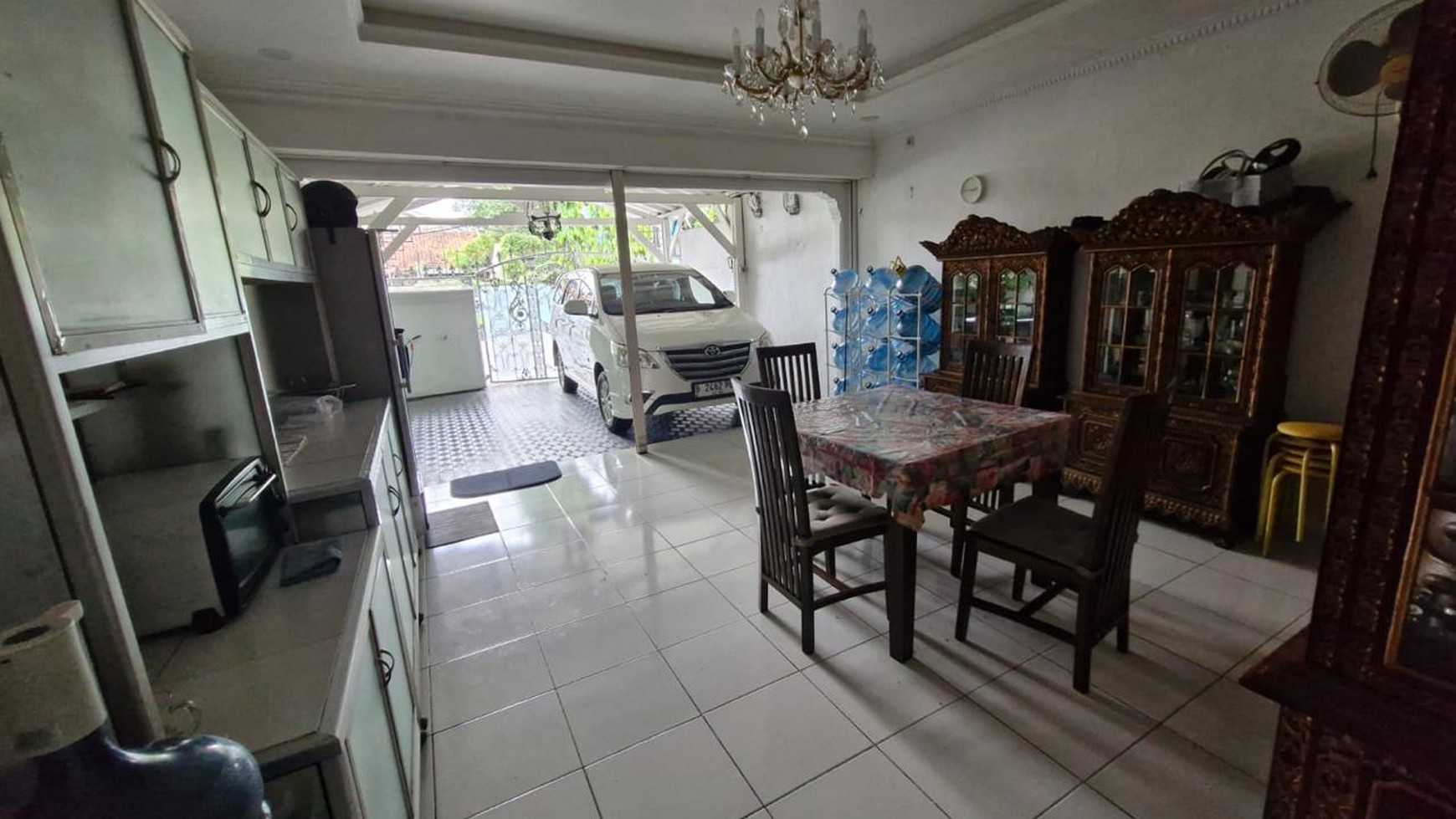 Di jual Rumah Rumah siap huni, terawat strategis di  Jl Cempaka Putih, Jakarta Pusat