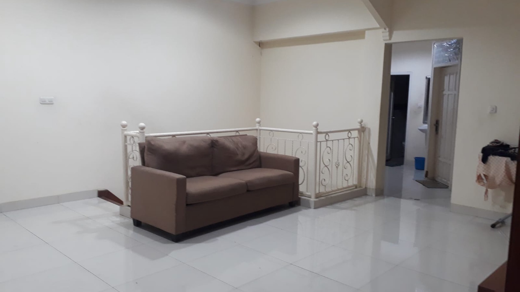 Rumah 2 lantai di Komp DKI, Joglo Jakarta Barat