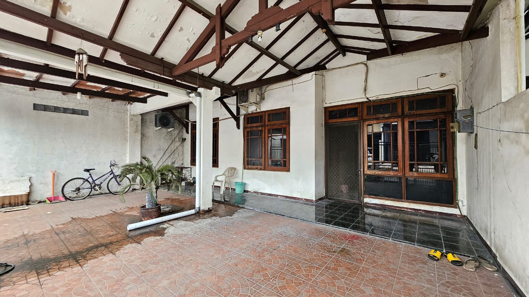 Rumah Darmo Harapan Utara Surabaya Barat