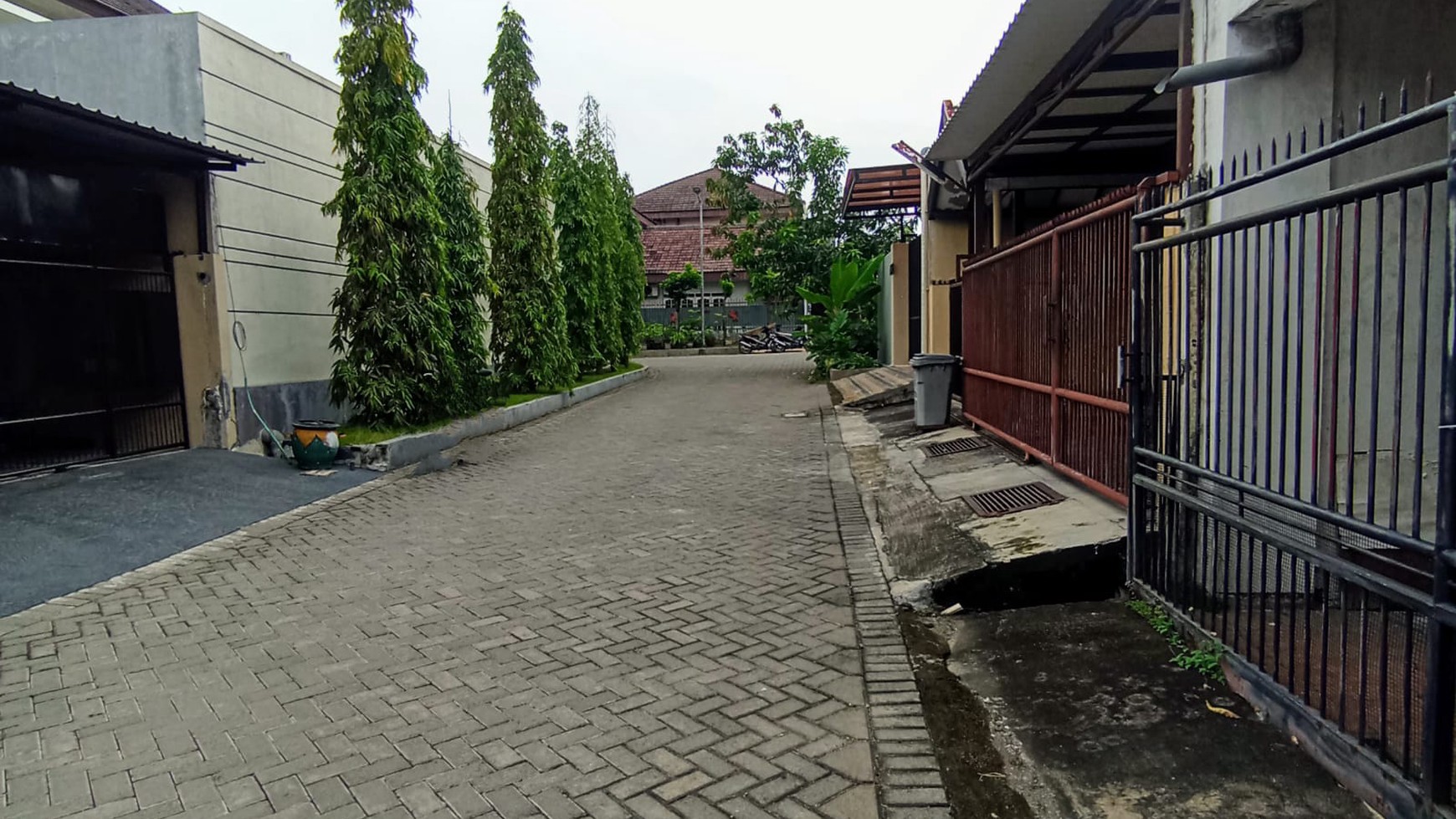 Rumah Darmo Harapan Utara Surabaya Barat