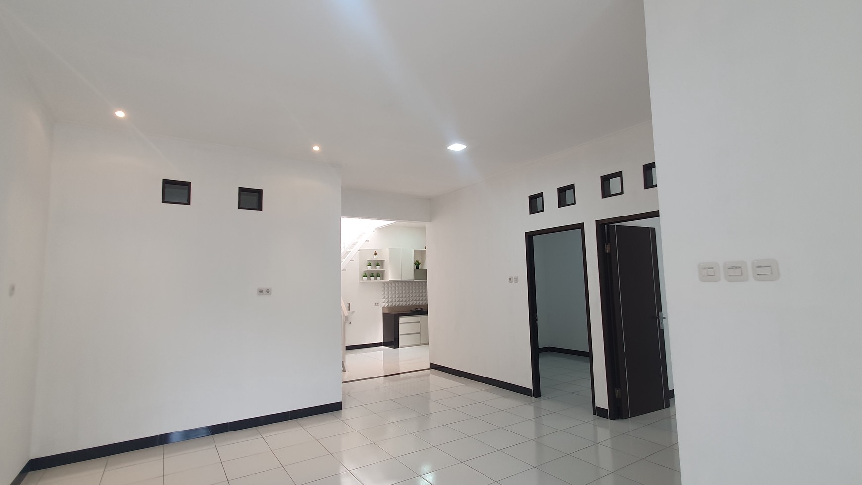 Rumah Asri Semi Furnished di Kopo Katapang Bandung Selatan