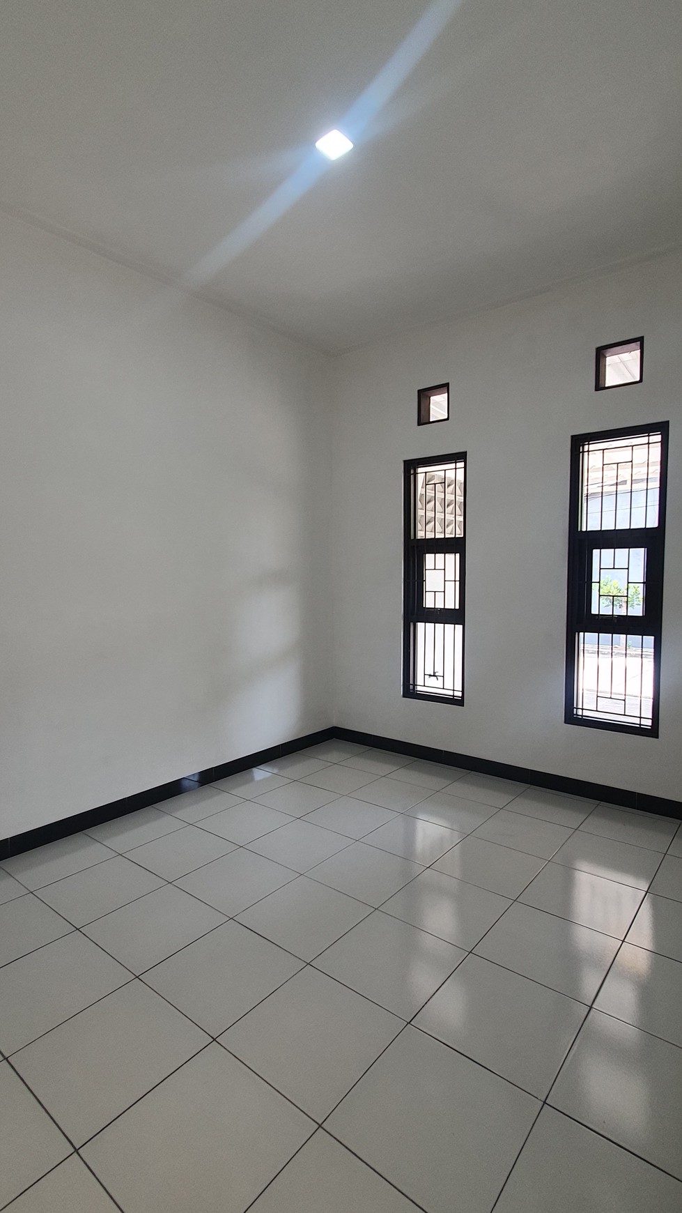 Rumah Asri Semi Furnished di Kopo Katapang Bandung Selatan