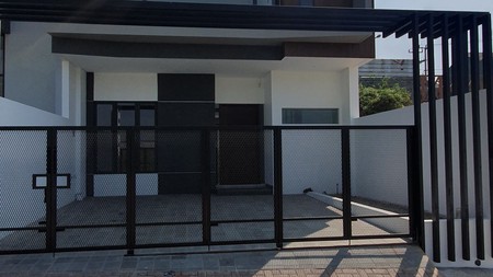 Rumah Lux di Komplek Steraduta Bandung