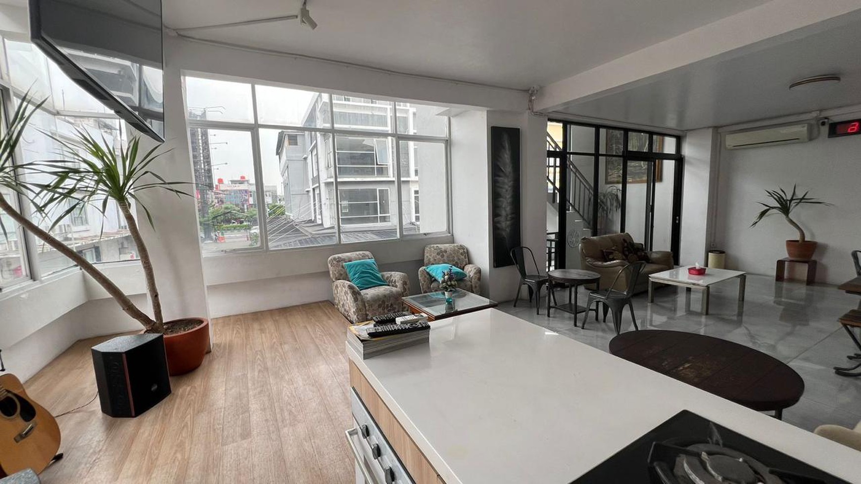 Rumah Hitung Tanah Area Cipete