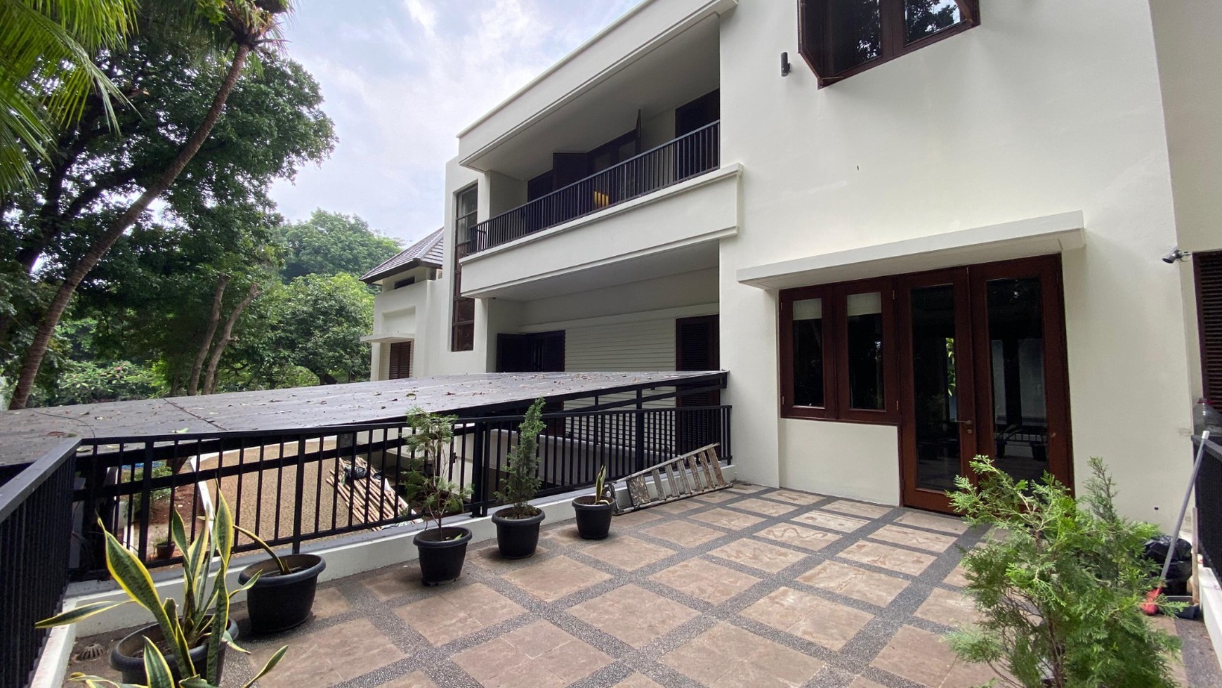 Rumah Hitung Tanah Area Cipete