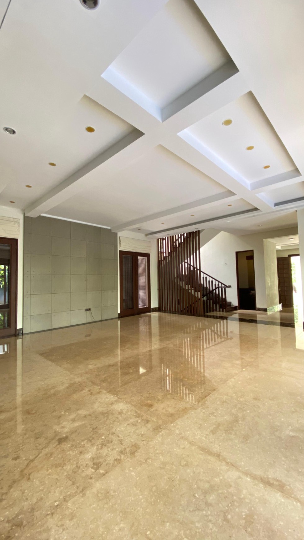 Rumah Hitung Tanah Area Cipete