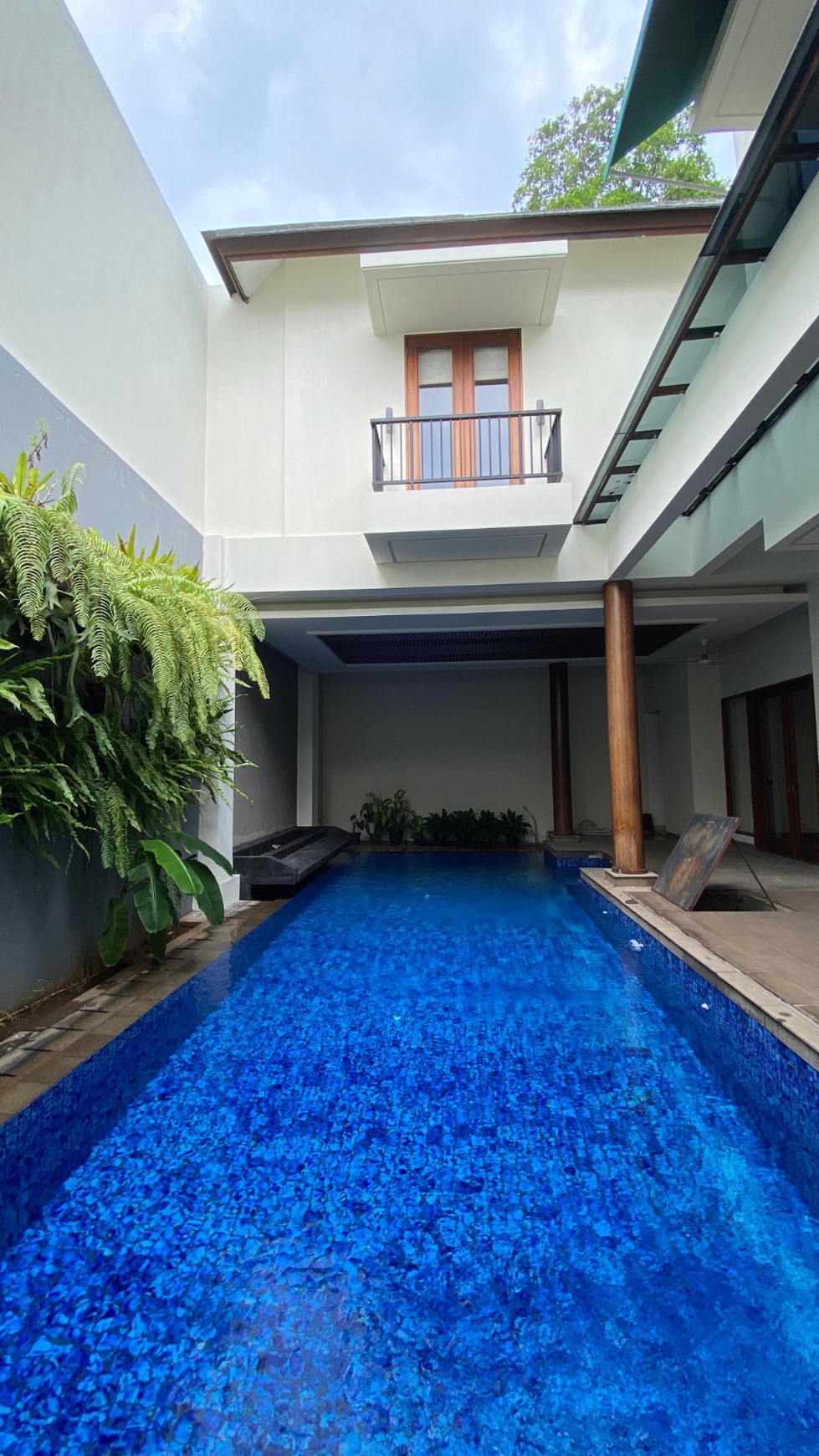 Rumah Hitung Tanah Area Cipete