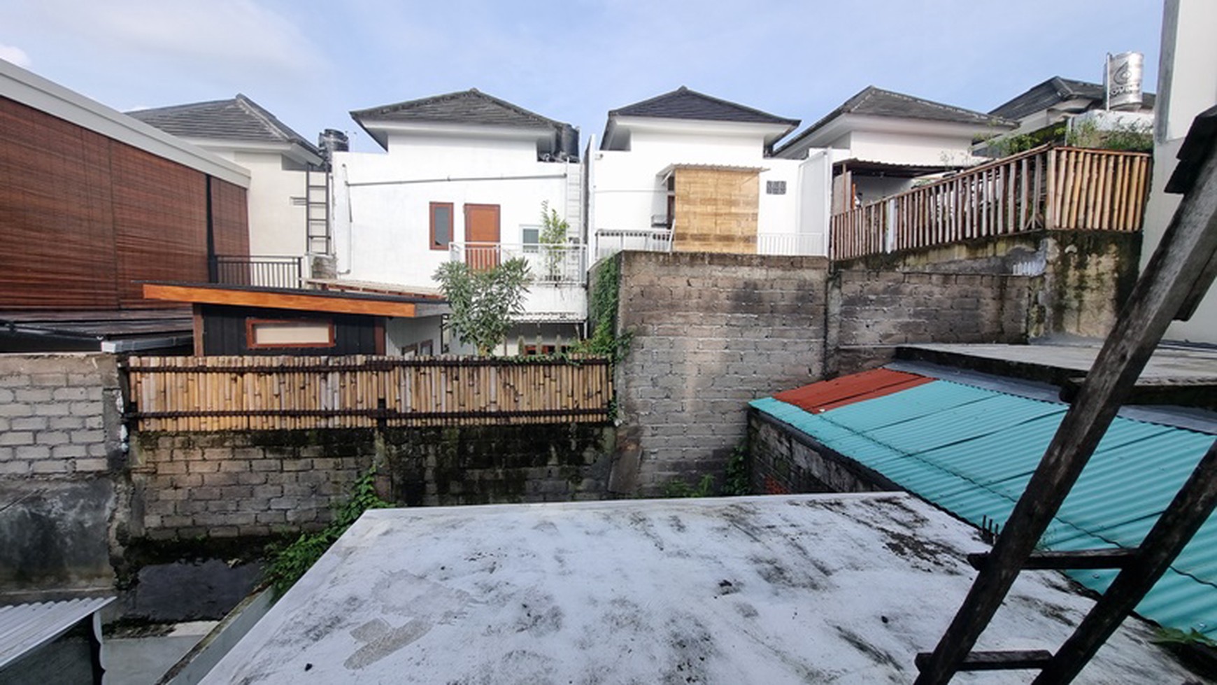 Rumah Hitung Tanah Area Cipete