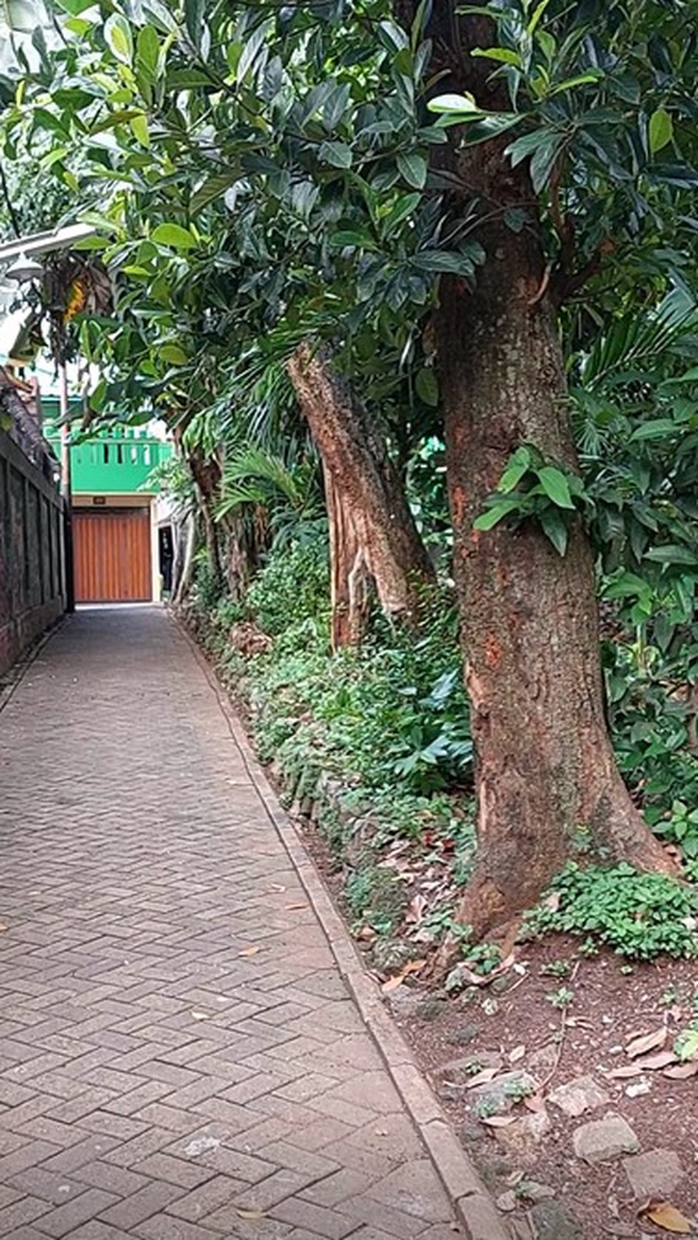 Rumah Tua Hitung Tanah di Larangan, Tangerang