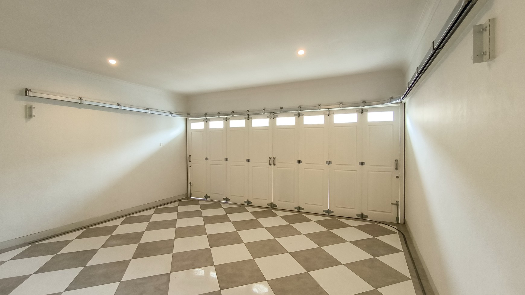 Rumah Brand New di Puri Bintaro, American Style dengan Pool di Bintaro Sektor 9