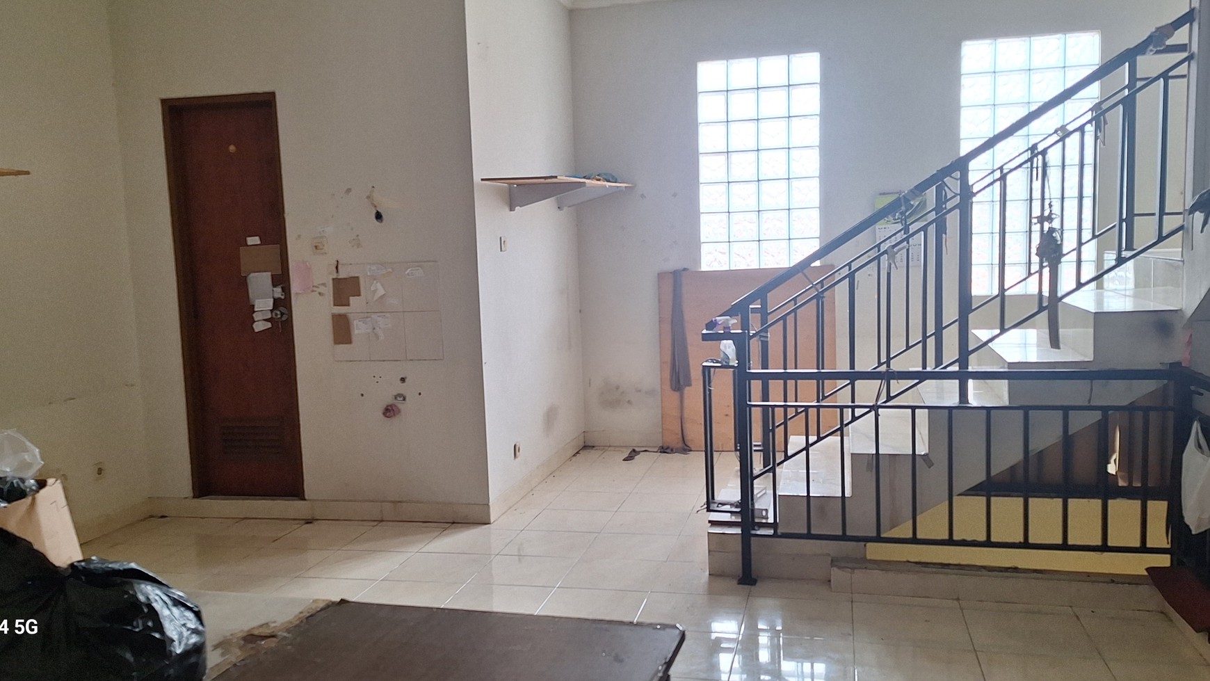 Dijual  2 Ruko Gandeng.Area Komersil. Bangunan Kokoh  Di Jkt Pusat