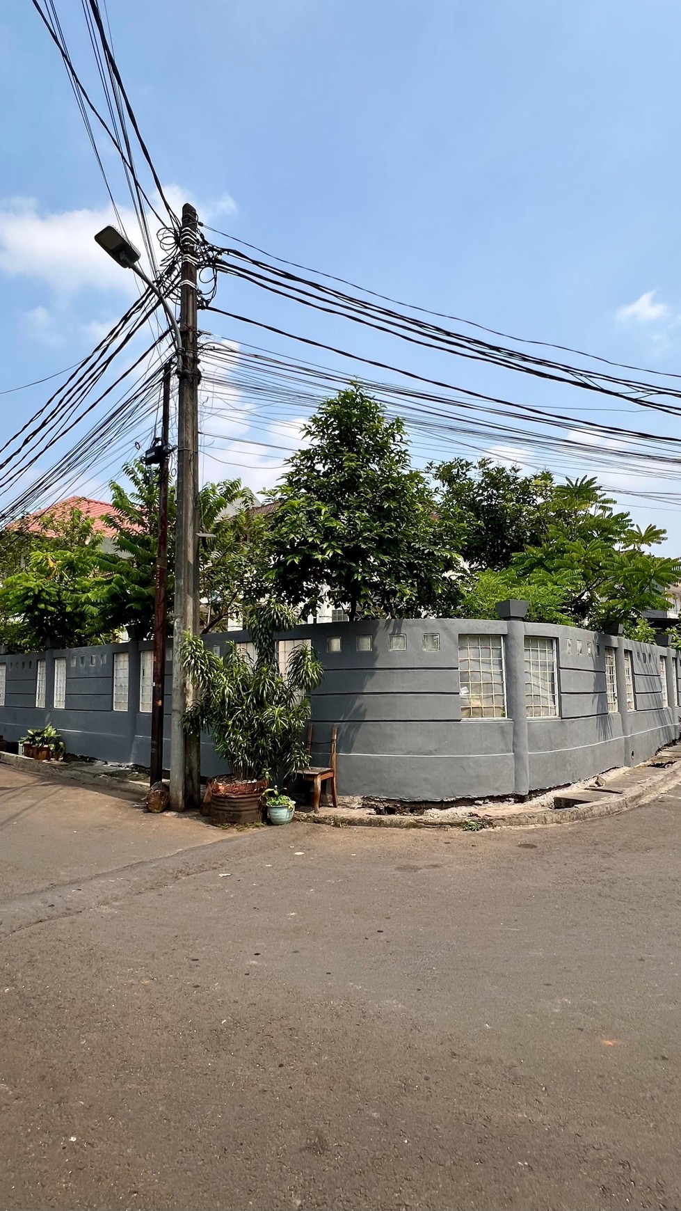 Rumah Bebas Banjir di Kemang