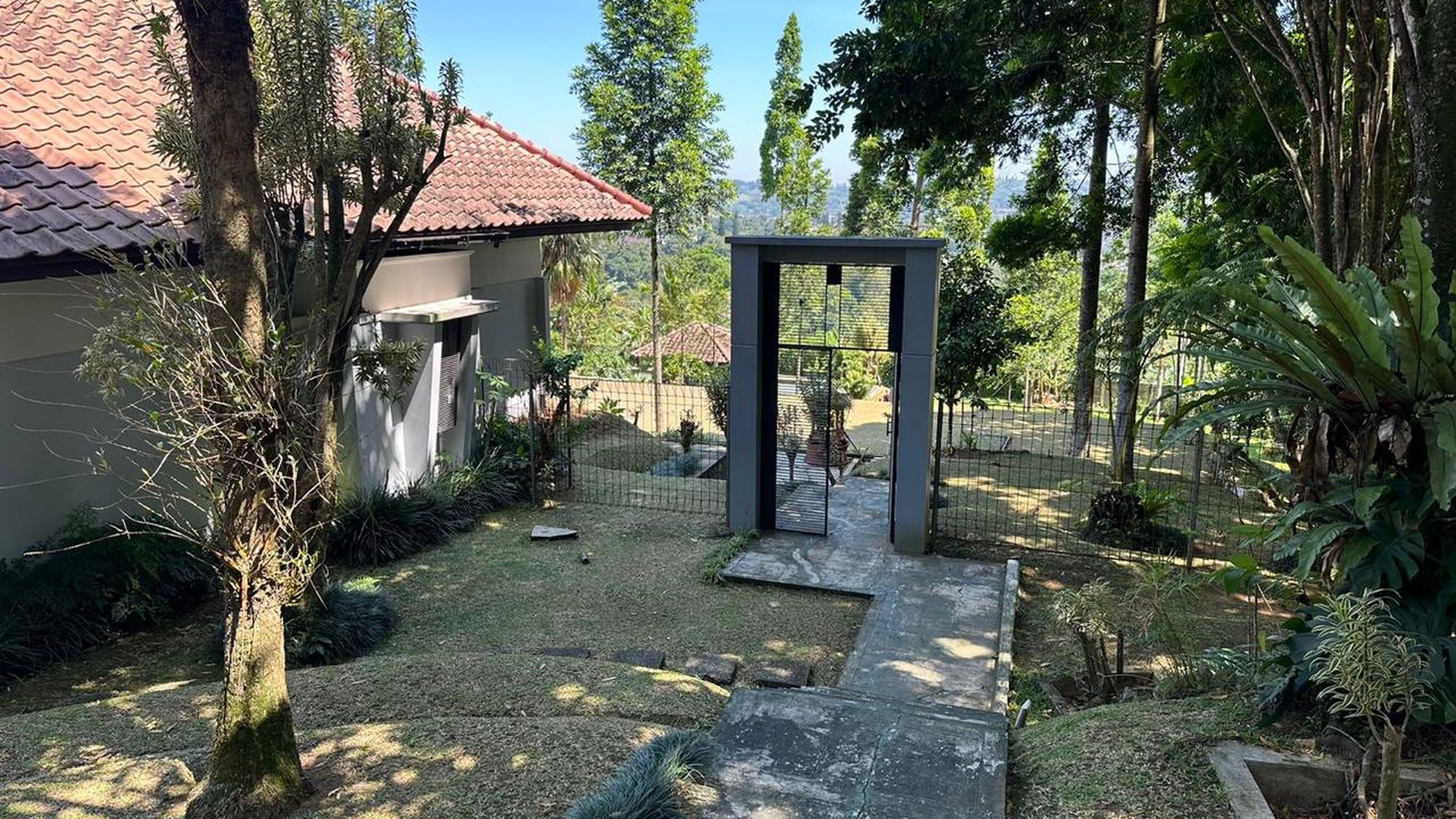 Dijual Villa Bagus Siap Huni di Puncak, Bogor