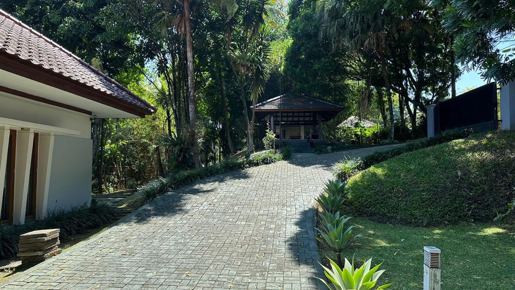 Dijual Villa Bagus Siap Huni di Puncak, Bogor