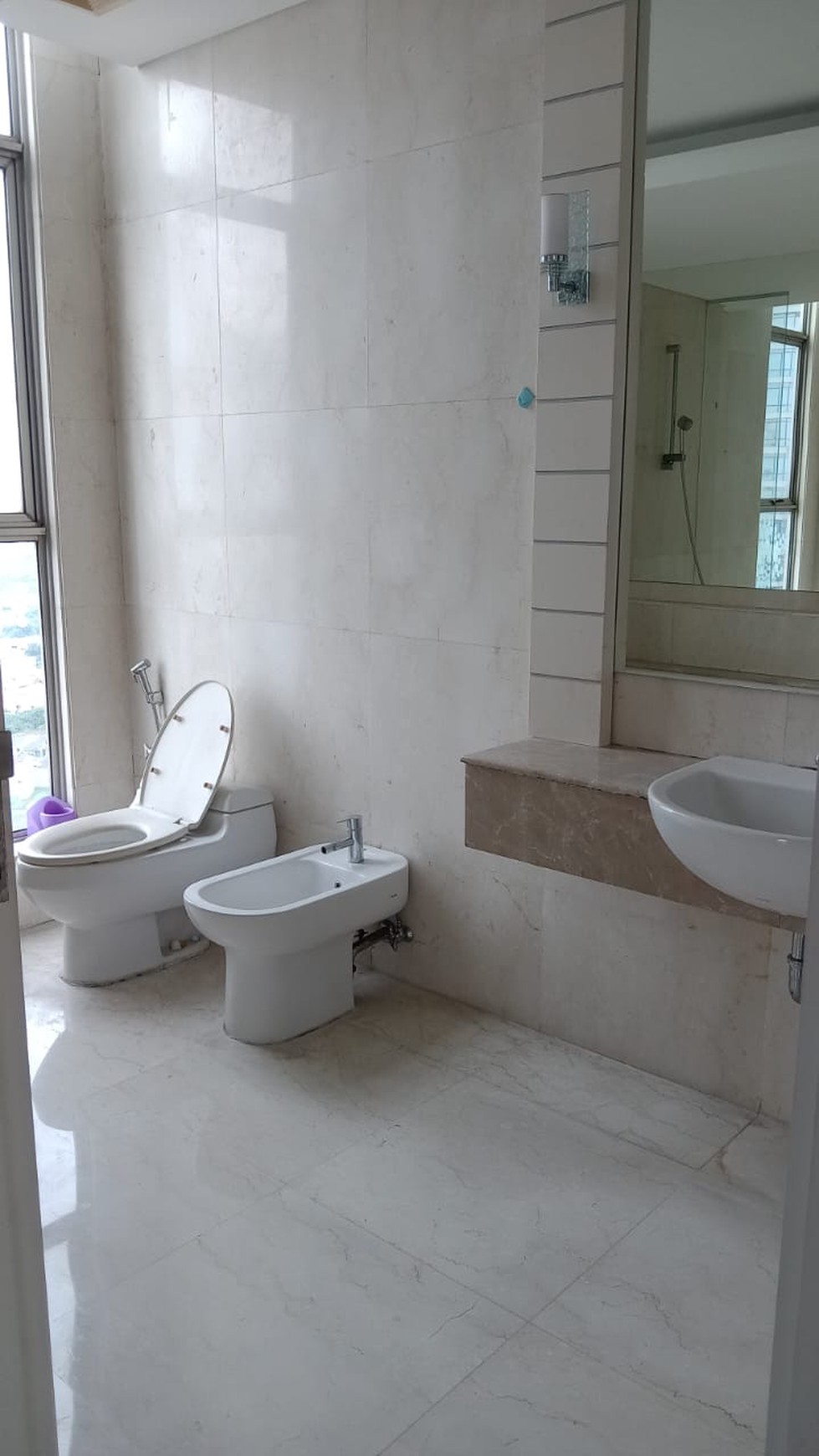 161. Dijual  Apartemen Waterplace De Residence Tower D