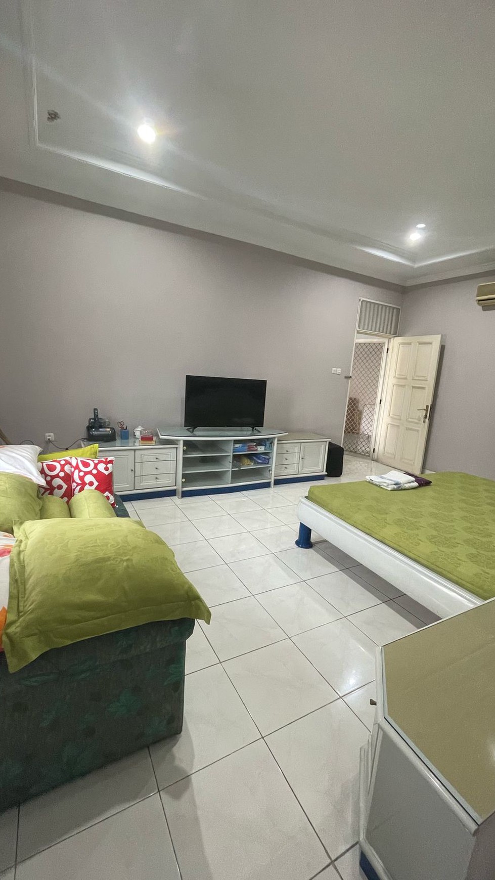 DIjual Rumah di Taman Himalaya JL. gn. Harum - Lippo Karawaci Tangerang