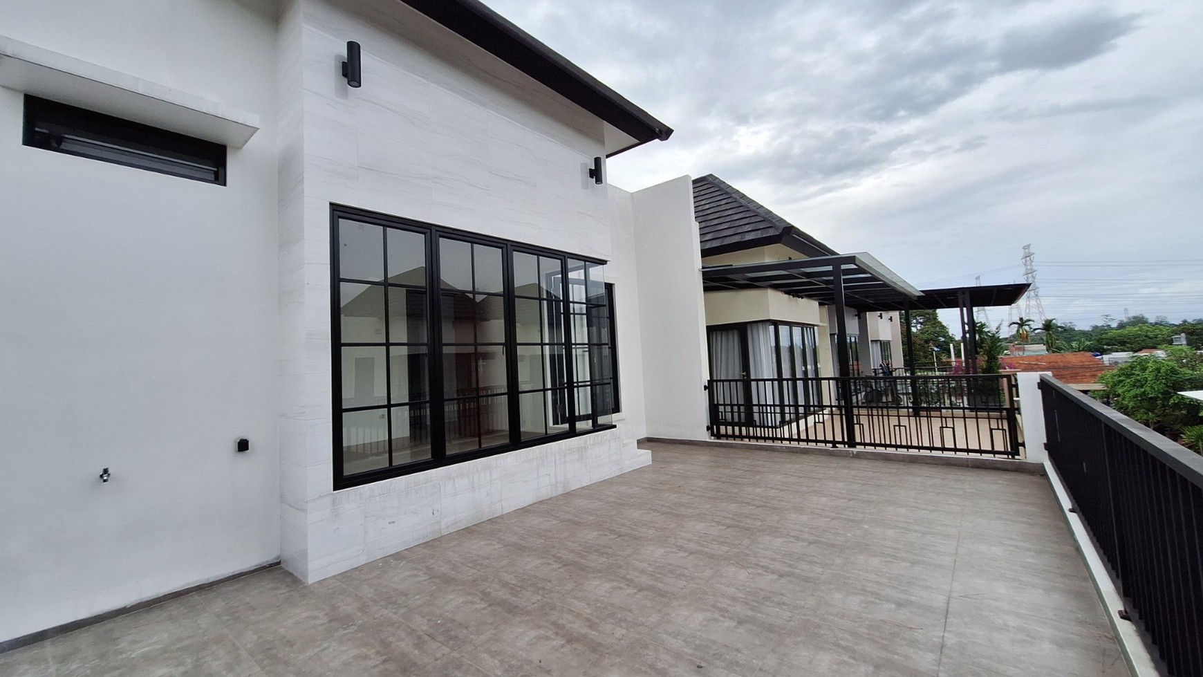 Rumah Brand New Siap Huni 400 M ke Tol Krukut