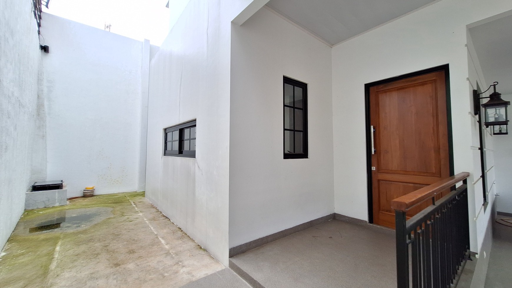 Rumah Brand New Siap Huni 400 M ke Tol Krukut
