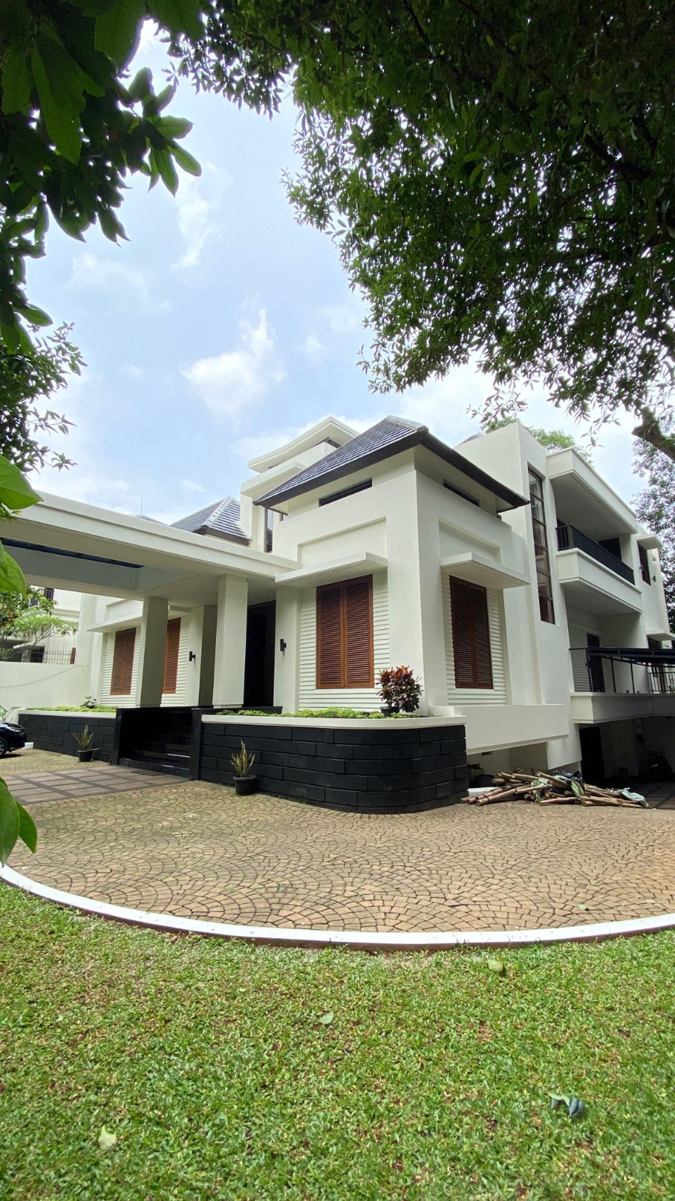 Pondok indah sekolah kencana luas 819 rumah siap huni