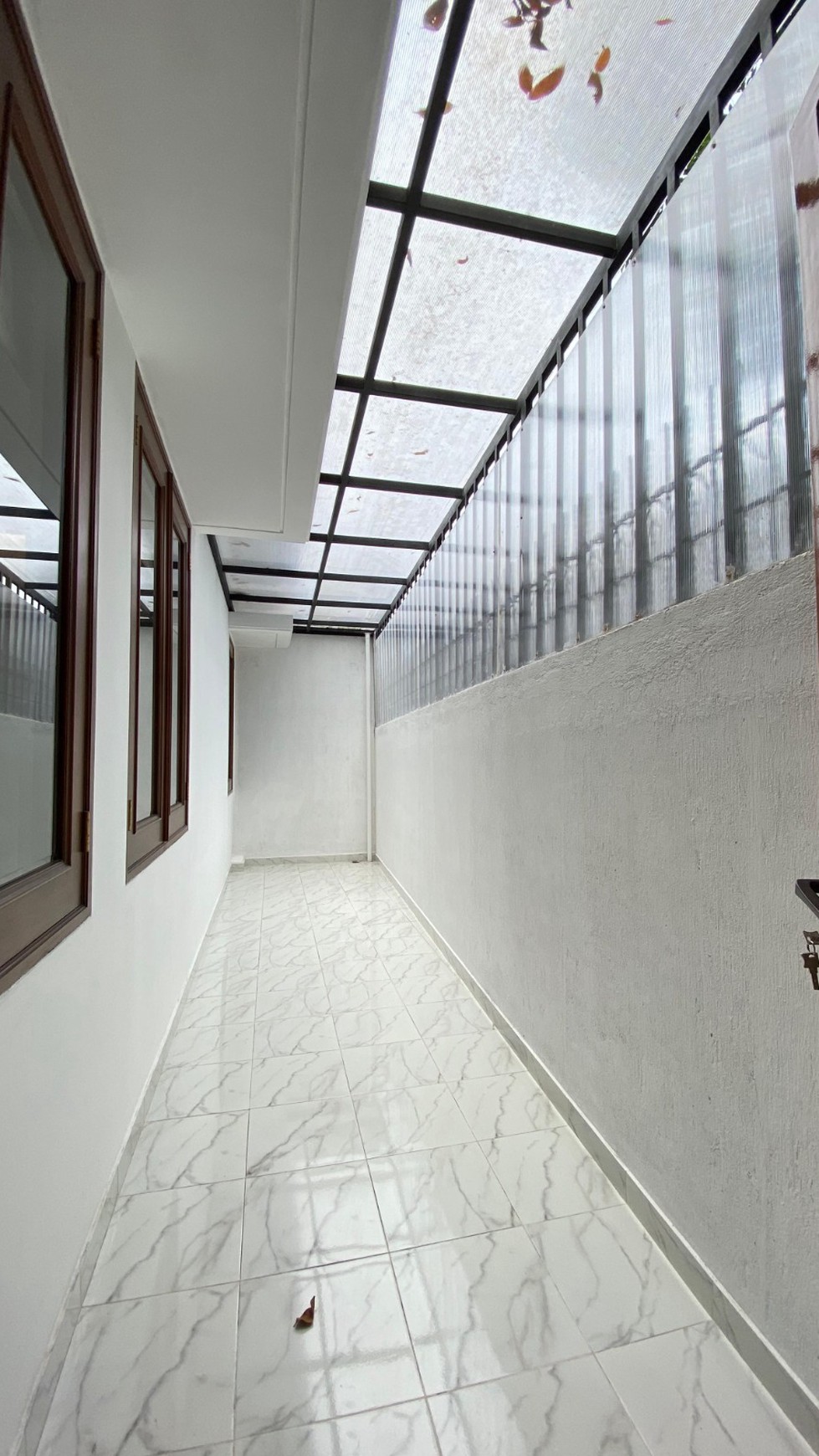 Pondok indah sekolah kencana luas 819 rumah siap huni