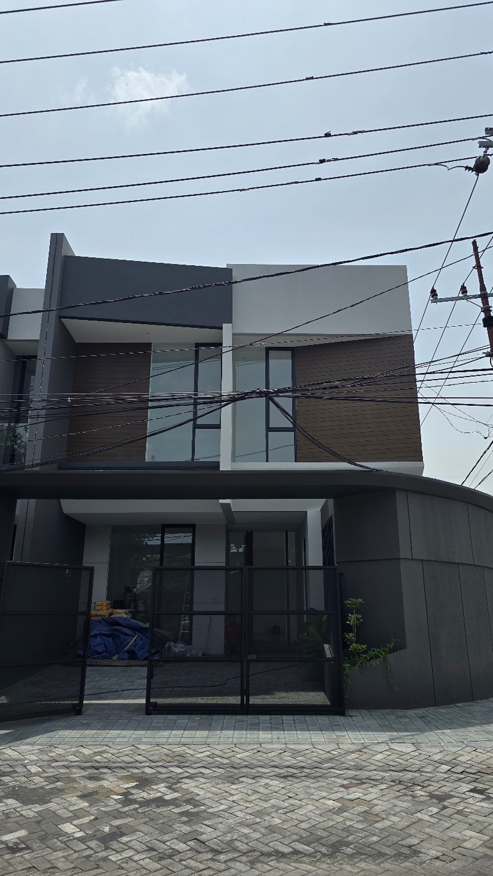 Dijual Rumah Baru Gress Kutisari Indah Free BPHTB