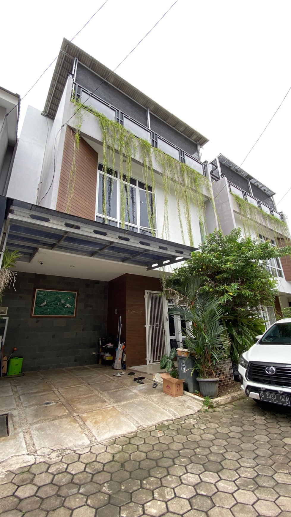 Lebak bulus cirendeu rumah 3 lantai dalam cluster