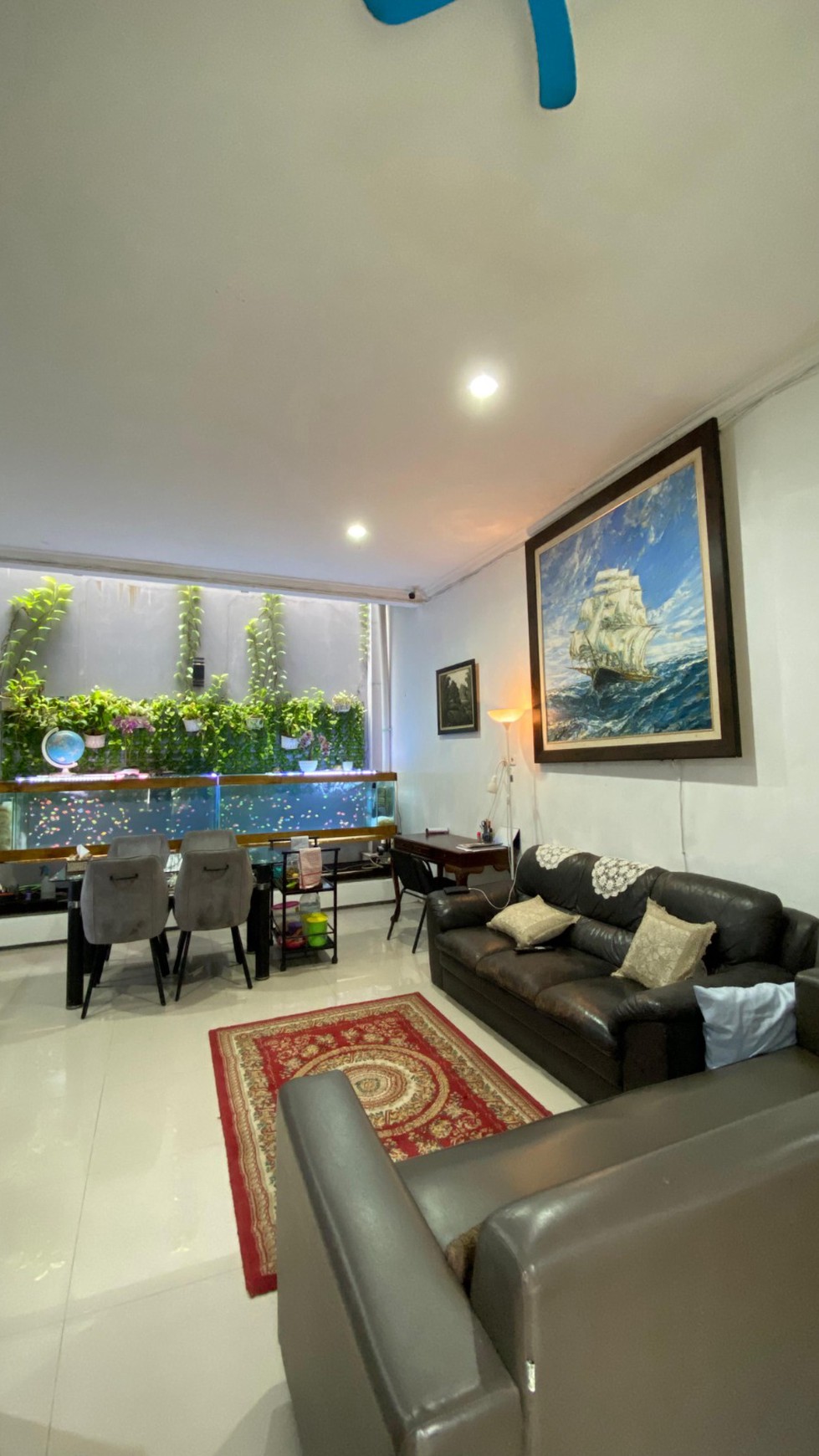 Lebak bulus cirendeu rumah 3 lantai dalam cluster