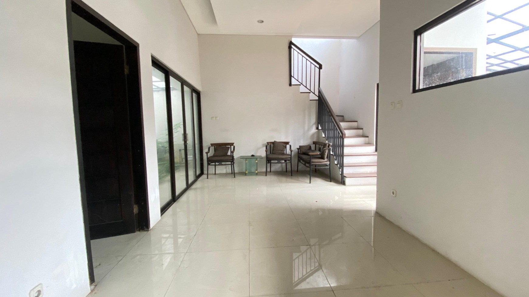 Lebak bulus cirendeu gunung rumah cluster luas 155