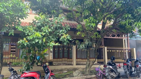 Rumah 2 Lantai, lokasi strategis di Bintaro Sektor 9