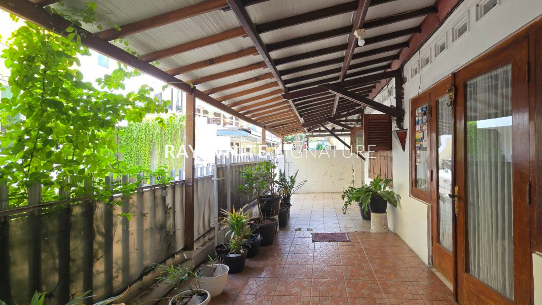 Rumah Hitung Tanah Area Cipete