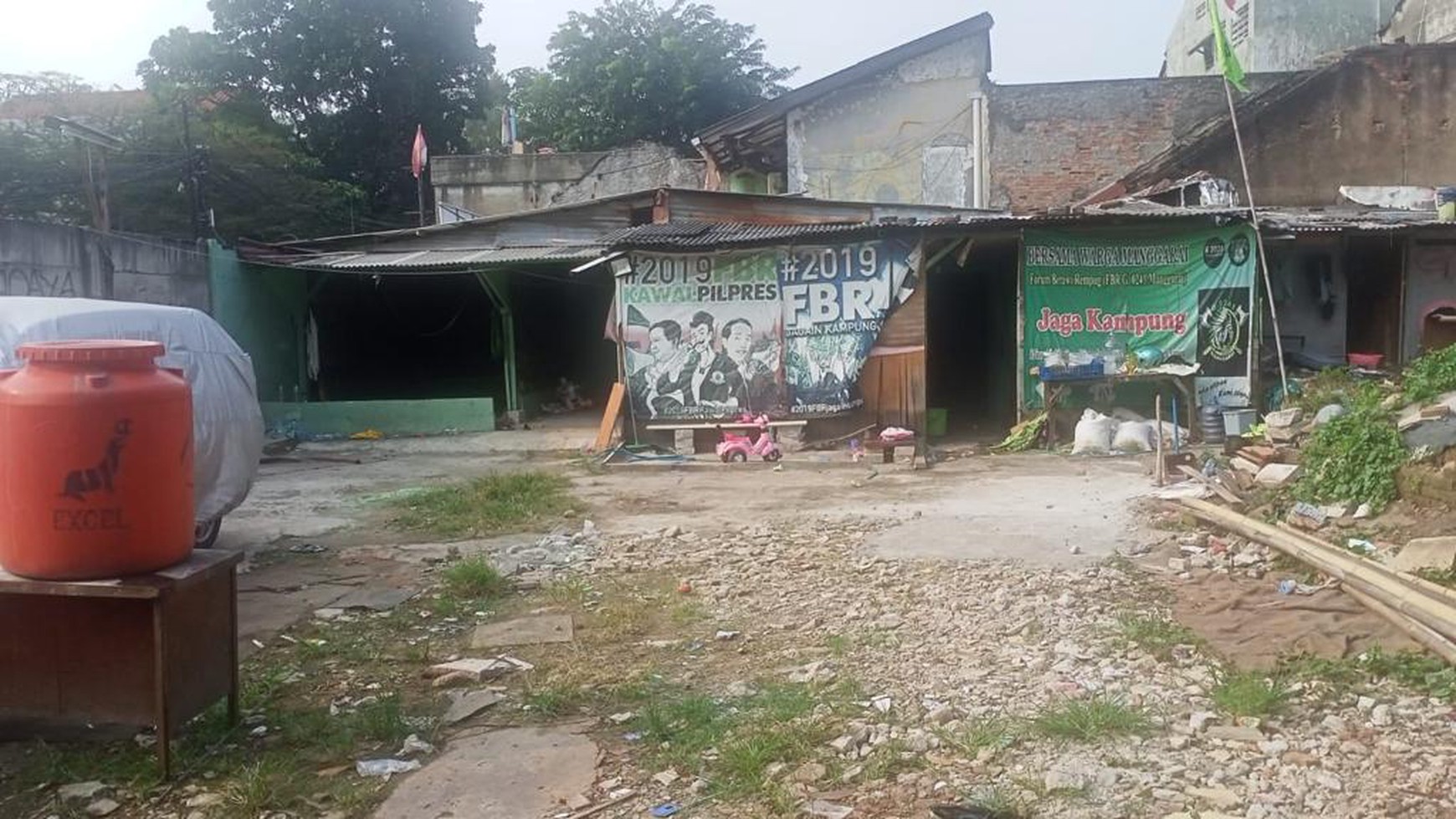 Rumah Hitung Tanah Area Cipete