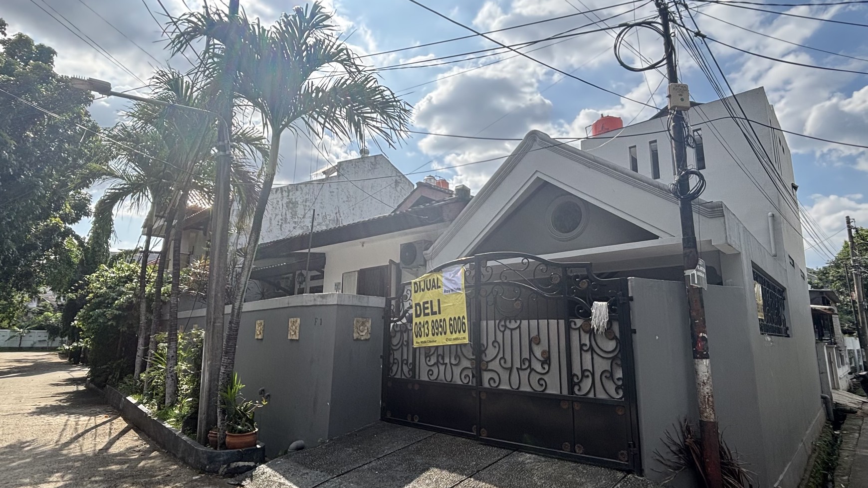 Rumah Hitung Tanah Area Cipete