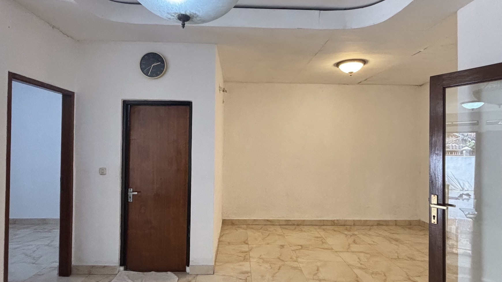 Rumah Hitung Tanah Area Cipete